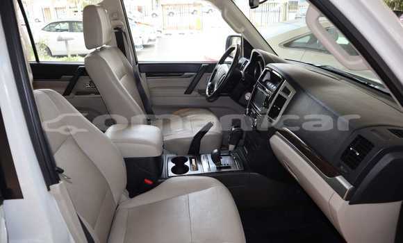 Buy Used Mitsubishi Pajero White Car in Muscat in Masqat Buy Used Mitsubishi Pajero White Car in Muscat in Masqat