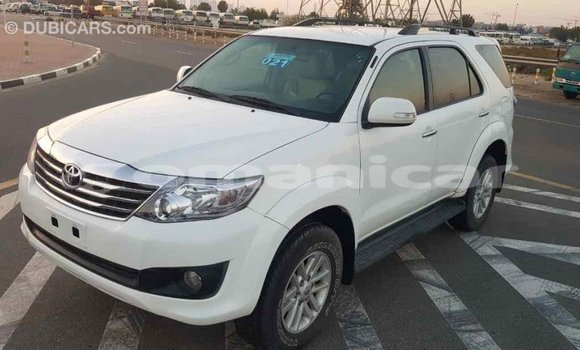 Buy Import Toyota Fortuner White Car in Import - Dubai in Dhufar Buy Import Toyota Fortuner White Car in Import - Dubai in Dhufar