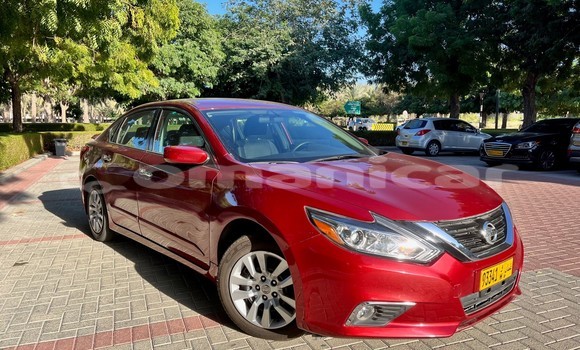 Buy Used Nissan Altima Red Car in Masqat in Masqat Buy Used Nissan Altima Red Car in Masqat in Masqat