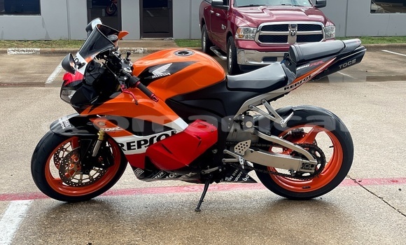 Buy Used Honda CBR Other Bike in Muscat in Masqat Buy Used Honda CBR Other Bike in Muscat in Masqat