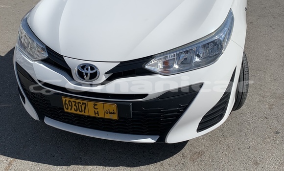 Buy Used Toyota Yaris Green Car in Qurm in Masqat