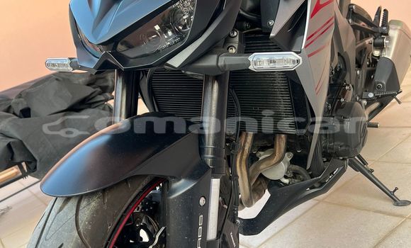 Buy Used Kawasaki Z 1000 Black Bike in Muscat in Masqat