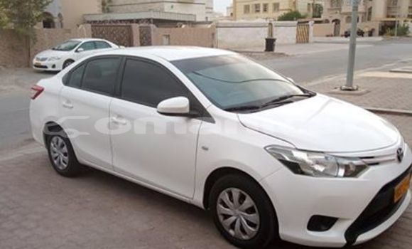 Buy Used Toyota Yaris White Car in Muscat in Masqat Buy Used Toyota Yaris White Car in Muscat in Masqat