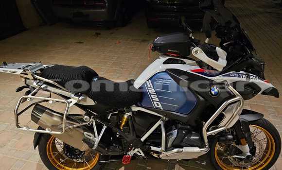 Buy Used BMW R1200GS Adventure Blue Bike in Muscat in Masqat Buy Used BMW R1200GS Adventure Blue Bike in Muscat in Masqat