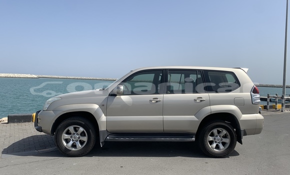 Buy Used Toyota Prado Beige Car in Suhar in al-Batinah Buy Used Toyota Prado Beige Car in Suhar in al-Batinah