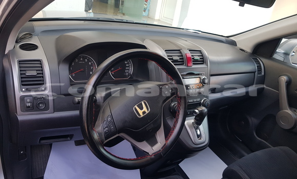 Buy Used Honda CR–V Silver Car in as–Sib in Masqat Buy Used Honda CR–V Silver Car in as–Sib in Masqat