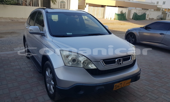 Buy Used Honda CR–V Silver Car in as–Sib in Masqat Buy Used Honda CR–V Silver Car in as–Sib in Masqat