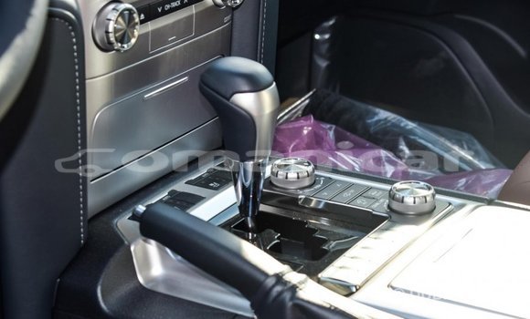 Buy Import Toyota Land Cruiser White Car in Import - Dubai in Dhufar Buy Import Toyota Land Cruiser White Car in Import - Dubai in Dhufar