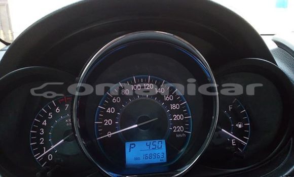 Buy Used Toyota Yaris White Car in Muscat in Masqat Buy Used Toyota Yaris White Car in Muscat in Masqat