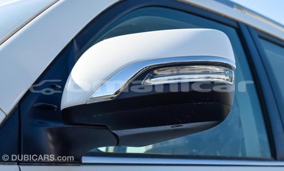 Buy Import Toyota Land Cruiser White Car in Import - Dubai in Dhufar Buy Import Toyota Land Cruiser White Car in Import - Dubai in Dhufar