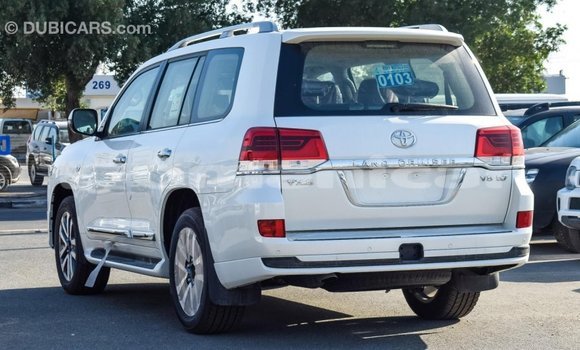 Buy Import Toyota Land Cruiser White Car in Import - Dubai in Dhufar Buy Import Toyota Land Cruiser White Car in Import - Dubai in Dhufar