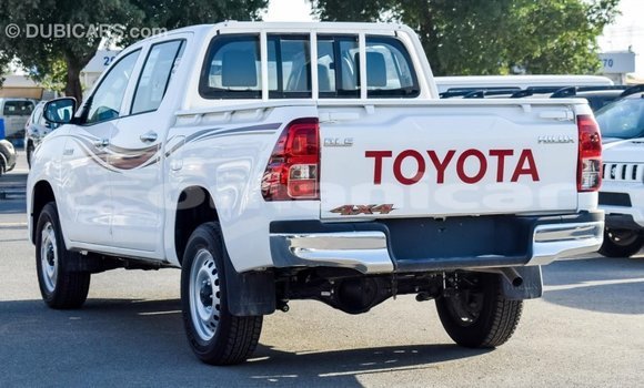 Buy Import Toyota Hilux White Car in Import - Dubai in Dhufar Buy Import Toyota Hilux White Car in Import - Dubai in Dhufar
