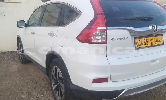 Buy Used Honda CR–V White Car in Masqat in Masqat Buy Used Honda CR–V White Car in Masqat in Masqat