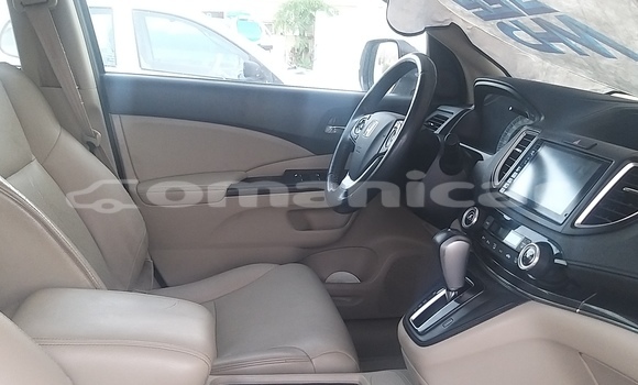 Buy Used Honda CR–V White Car in Masqat in Masqat Buy Used Honda CR–V White Car in Masqat in Masqat
