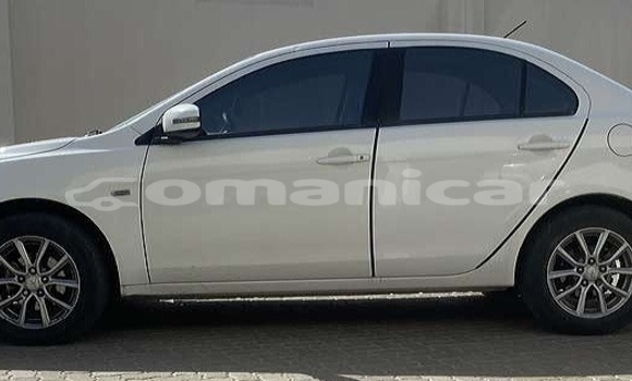 Buy Used Mitsubishi Lancer White Car in Qurm in Masqat Buy Used Mitsubishi Lancer White Car in Qurm in Masqat
