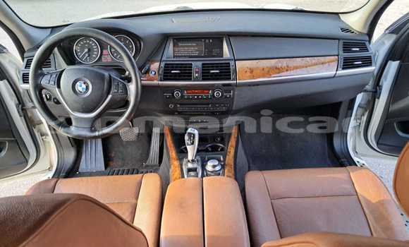 Buy Used BMW M5 White Car in Muscat in Masqat Buy Used BMW M5 White Car in Muscat in Masqat