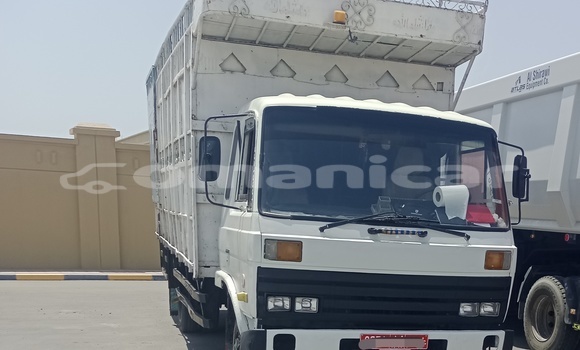Buy Used Nissan UD White Truck in Ruwi in Masqat Buy Used Nissan UD White Truck in Ruwi in Masqat