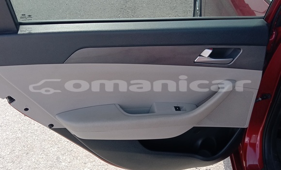 Buy Used Hyundai Sonata Red Car in as–Suwayq in al-Batinah Buy Used Hyundai Sonata Red Car in as–Suwayq in al-Batinah