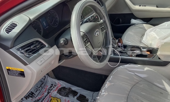 Buy Used Hyundai Sonata Red Car in as–Suwayq in al-Batinah Buy Used Hyundai Sonata Red Car in as–Suwayq in al-Batinah