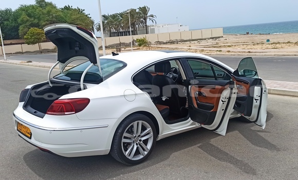 Buy Used Volkswagen Passat CC White Car in Al khuwair in al-Batinah
