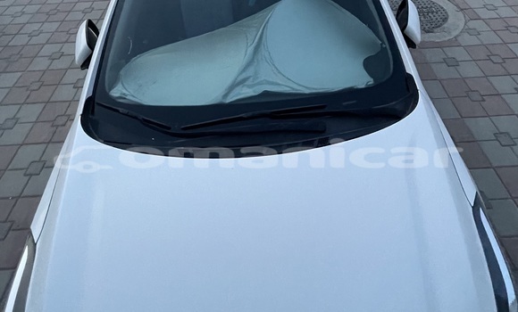 Buy Used Kia Cerato White Car in Muscat in Masqat Buy Used Kia Cerato White Car in Muscat in Masqat