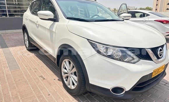 Buy Used Nissan Rogue Other Car in Muscat in Masqat Buy Used Nissan Rogue Other Car in Muscat in Masqat