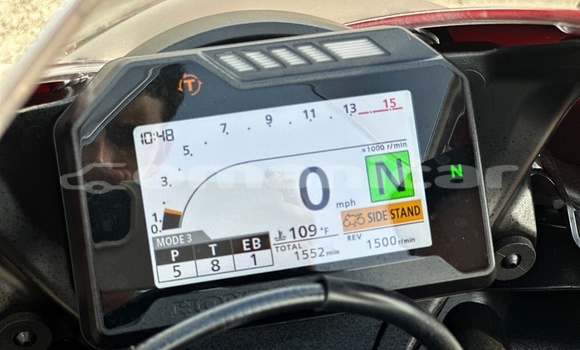 Buy Used Honda CBR 1000 RR Red Bike in Al khuwair in al-Batinah Buy Used Honda CBR 1000 RR Red Bike in Al khuwair in al-Batinah