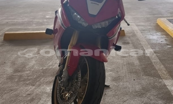 Buy Used Honda CBR 1000 RR Red Bike in Muscat in Masqat Buy Used Honda CBR 1000 RR Red Bike in Muscat in Masqat
