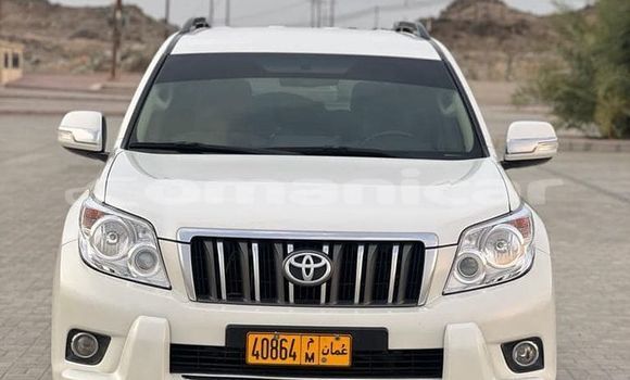 Buy Used Toyota Prado White Car in Masqat in Masqat Buy Used Toyota Prado White Car in Masqat in Masqat