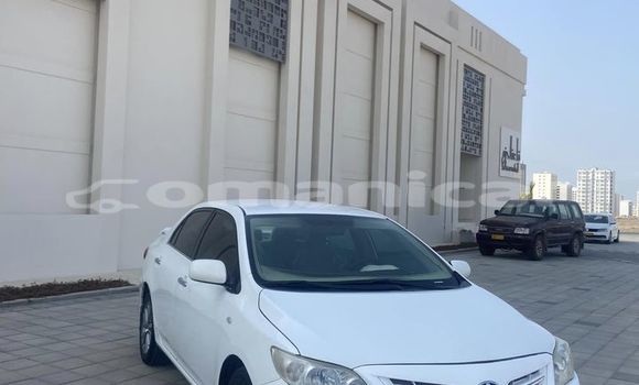 Buy Used Toyota Corolla White Car in Masqat in Masqat Buy Used Toyota Corolla White Car in Masqat in Masqat