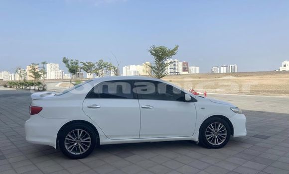 Buy Used Toyota Corolla White Car in Masqat in Masqat Buy Used Toyota Corolla White Car in Masqat in Masqat