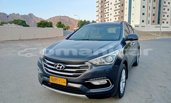 Buy Used Hyundai Santa Fe Black Car in Masqat in Masqat Buy Used Hyundai Santa Fe Black Car in Masqat in Masqat