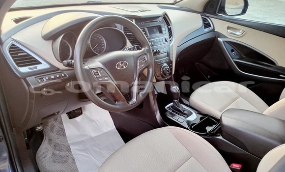 Buy Used Hyundai Santa Fe Black Car in Masqat in Masqat Buy Used Hyundai Santa Fe Black Car in Masqat in Masqat