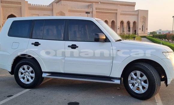 Buy Used Mitsubishi Pajero White Car in Masqat in Masqat Buy Used Mitsubishi Pajero White Car in Masqat in Masqat