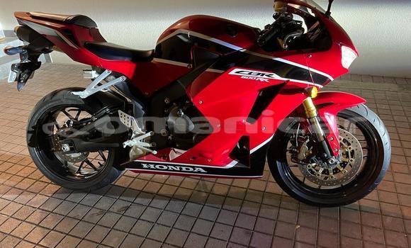 Buy Used Honda CBR Red Bike in Muscat in Masqat Buy Used Honda CBR Red Bike in Muscat in Masqat