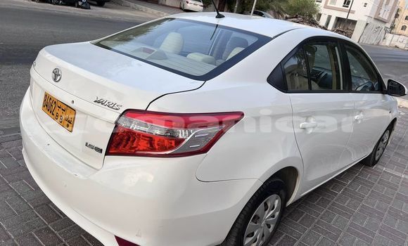 Buy Used Toyota Yaris White Car in Masqat in Masqat Buy Used Toyota Yaris White Car in Masqat in Masqat