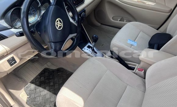 Buy Used Toyota Yaris White Car in Masqat in Masqat Buy Used Toyota Yaris White Car in Masqat in Masqat