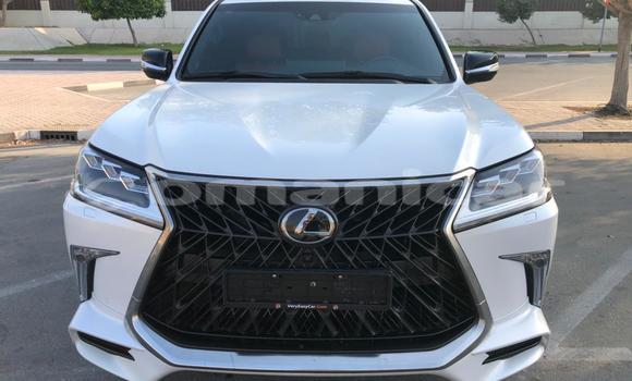 Buy Used Lexus LX 570 White Car in Muscat in Masqat Buy Used Lexus LX 570 White Car in Muscat in Masqat