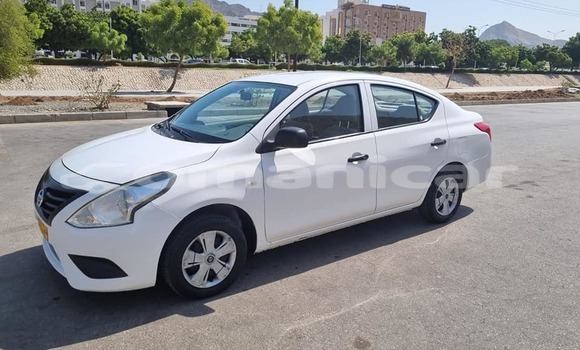 Buy Used Nissan Sunny White Car in Masqat in Masqat Buy Used Nissan Sunny White Car in Masqat in Masqat