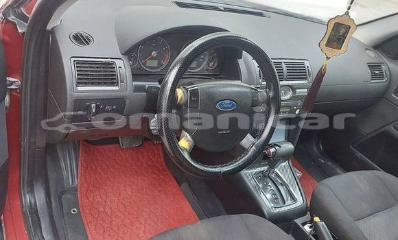 Buy Used Hyundai Accent Red Car in Masqat in Masqat Buy Used Hyundai Accent Red Car in Masqat in Masqat