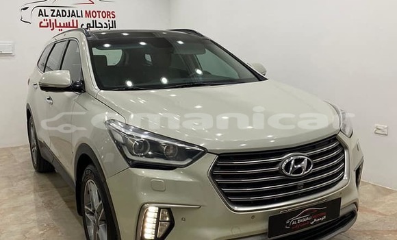 Buy Used Hyundai Santa Fe White Car in Masqat in Masqat Buy Used Hyundai Santa Fe White Car in Masqat in Masqat