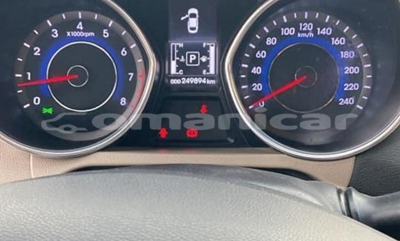 Buy Used Hyundai Elantra Red Car in Masqat in Masqat Buy Used Hyundai Elantra Red Car in Masqat in Masqat