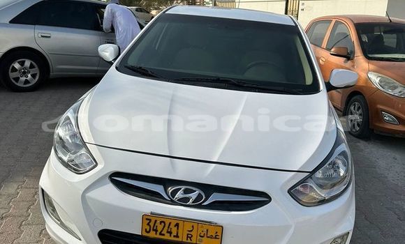 Buy Used Hyundai Accent White Car in Masqat in Masqat Buy Used Hyundai Accent White Car in Masqat in Masqat