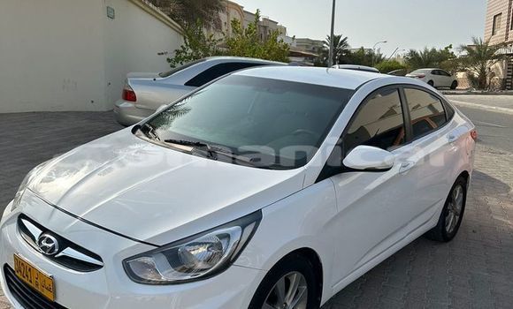 Buy Used Hyundai Accent White Car in Masqat in Masqat Buy Used Hyundai Accent White Car in Masqat in Masqat