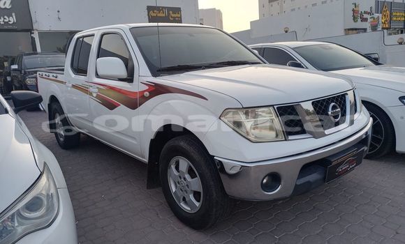 Buy Used Nissan Navara White Car in Masqat in Masqat Buy Used Nissan Navara White Car in Masqat in Masqat