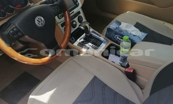 Buy Used Volkswagen Caddy Black Car in Masqat in Masqat Buy Used Volkswagen Caddy Black Car in Masqat in Masqat