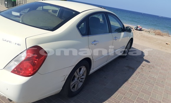 Buy Used Renault Safrane White Car in Azaiba in Masqat Buy Used Renault Safrane White Car in Azaiba in Masqat