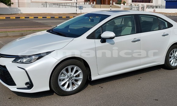 Buy Used Toyota Corolla White Car in Masqat in Masqat Buy Used Toyota Corolla White Car in Masqat in Masqat