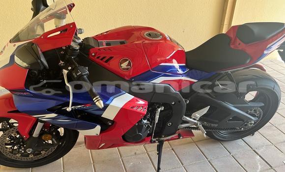 Buy Used Honda CBR 1000 RR Red Bike in Muscat in Masqat