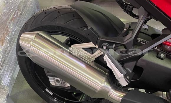 Buy Used BMW S 1000 Red Bike in Muscat in Masqat Buy Used BMW S 1000 Red Bike in Muscat in Masqat